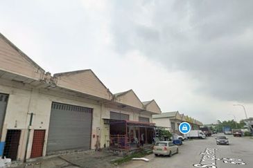 West Port, Pulau Indah