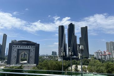 The MET Corporate Towers