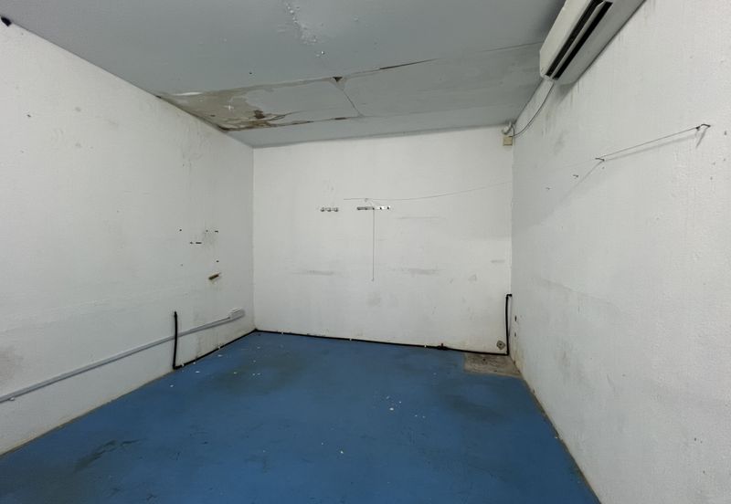 Bungalow Shop Jalan Jalan Profesor Diraja Ungku Aziz, PJS11 Petaling Jaya for Sale