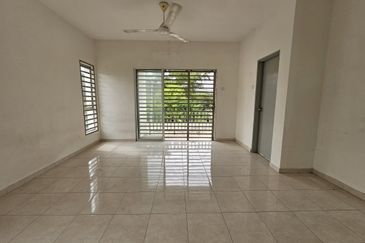 Taman Cempaka, Bandar Baru Salak Tinggi