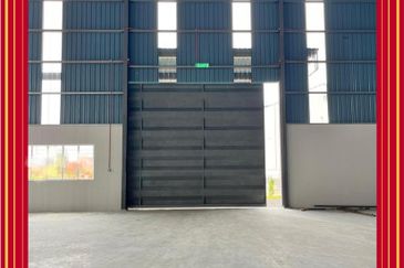 West Port, Pulau Indah