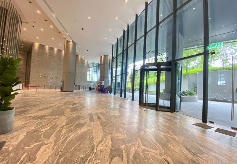 The MET Corporate Towers