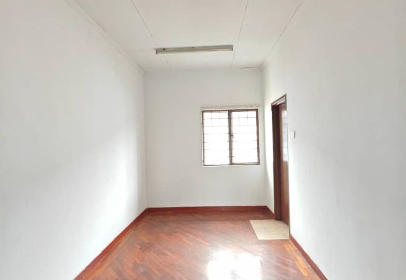 Subang Bestari 2sty house