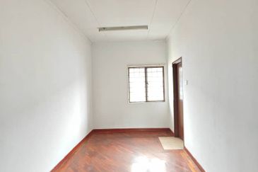 Subang Bestari 2sty house