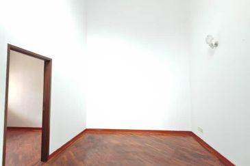 Subang Bestari 2sty house