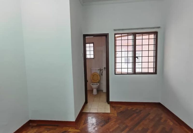 Subang Bestari 2sty house