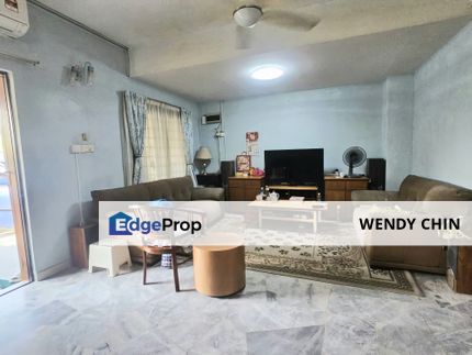 Facing empty land, Selangor, Petaling Jaya