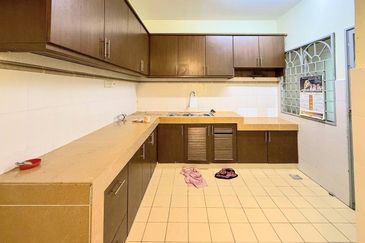 Taman Saujana Puchong