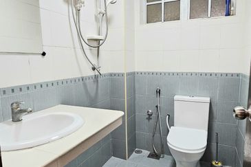 Taman Saujana Puchong