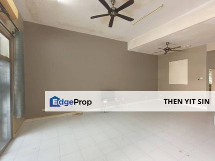 For Rent Double Storey Terrace @ Bandar Putra near IOI Mall Senai Airport, Johor, Kulai