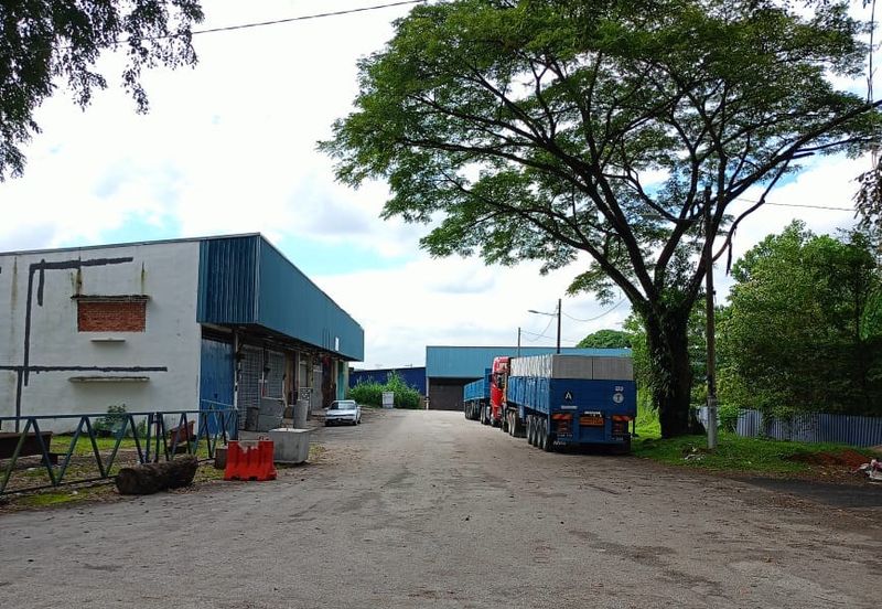 For Rent Single Storey Factory Shop @ Kulai Taman Mewah @ Light Industry