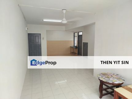 For Rent Rose Villa Apartment @ Kulai Taman Putri near Kelapa Sawit Sedenak Highway New Paint, Johor, Kulai