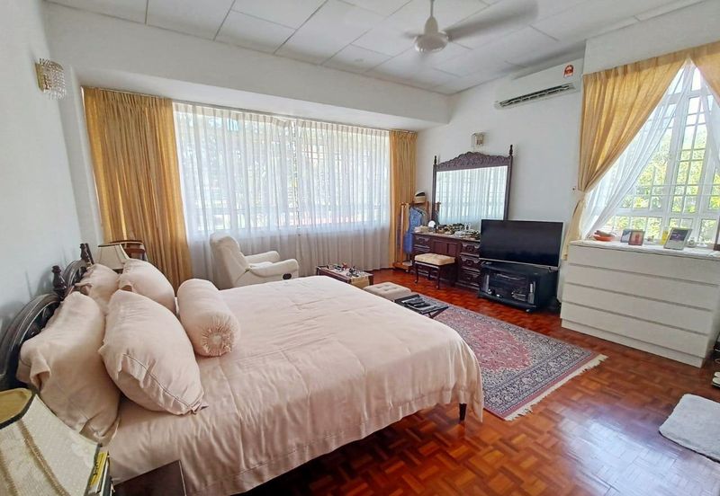  PULAU TIKUS BUNGALOW SPACIOUS