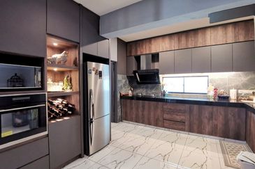 TANJUNG BUNGAH 2-STOREY SEMI-D - TASTEFULLY RENOVATED & FURNISHED