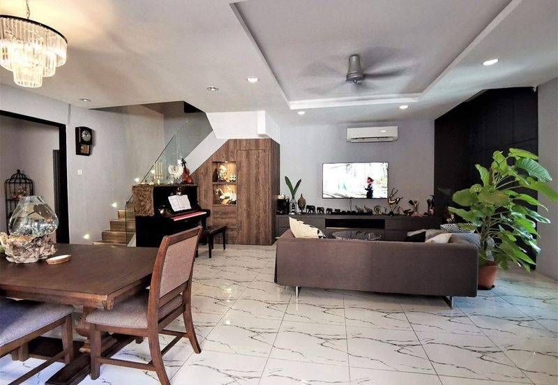 TANJUNG BUNGAH 2-STOREY SEMI-D - TASTEFULLY RENOVATED & FURNISHED