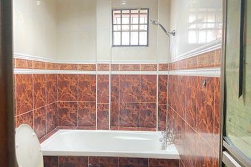 Jalan Pantai Aziz Ibrahim