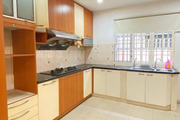 Jalan Pantai Aziz Ibrahim