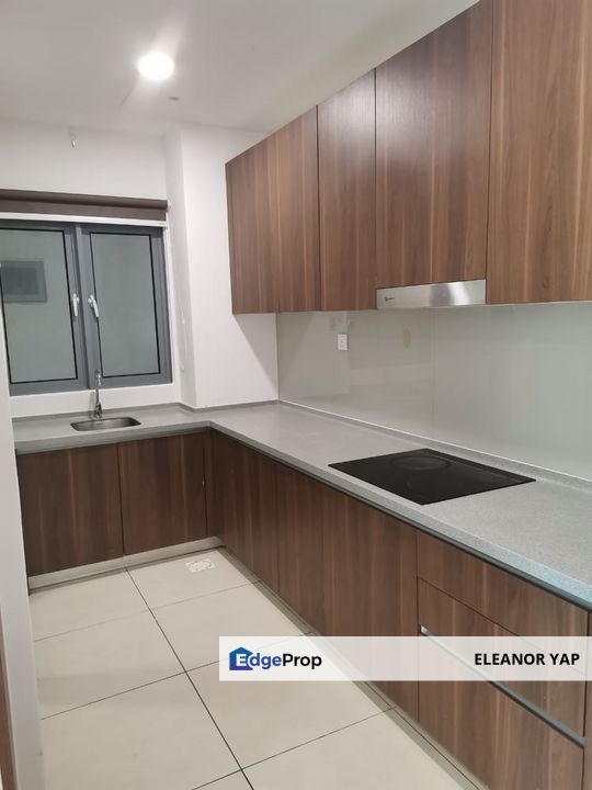 Lakefront Residence Condominium for sale renovated High ROI 7% in Setia Eco Glades MMU Cyberjaya, Selangor, Cyberjaya