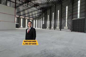 R302 Bukit Raja Klang. Detached Warehouse. Rent.