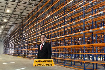 R278 Bukit Jelutong Shah Alam. Detached Warehouse. Sale.