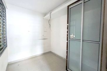 Jalan Perjiranan 11/18