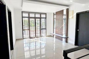 Jalan Perjiranan 11/18