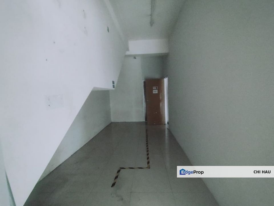 Ken Rimba Ground Floor shop lot facing open near JPJ Shah Alam seksyen 16, Selangor, Klang
