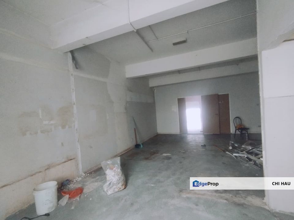 Ken Rimba Ground Floor shop lot facing open near JPJ Shah Alam section 16, Selangor, Klang
