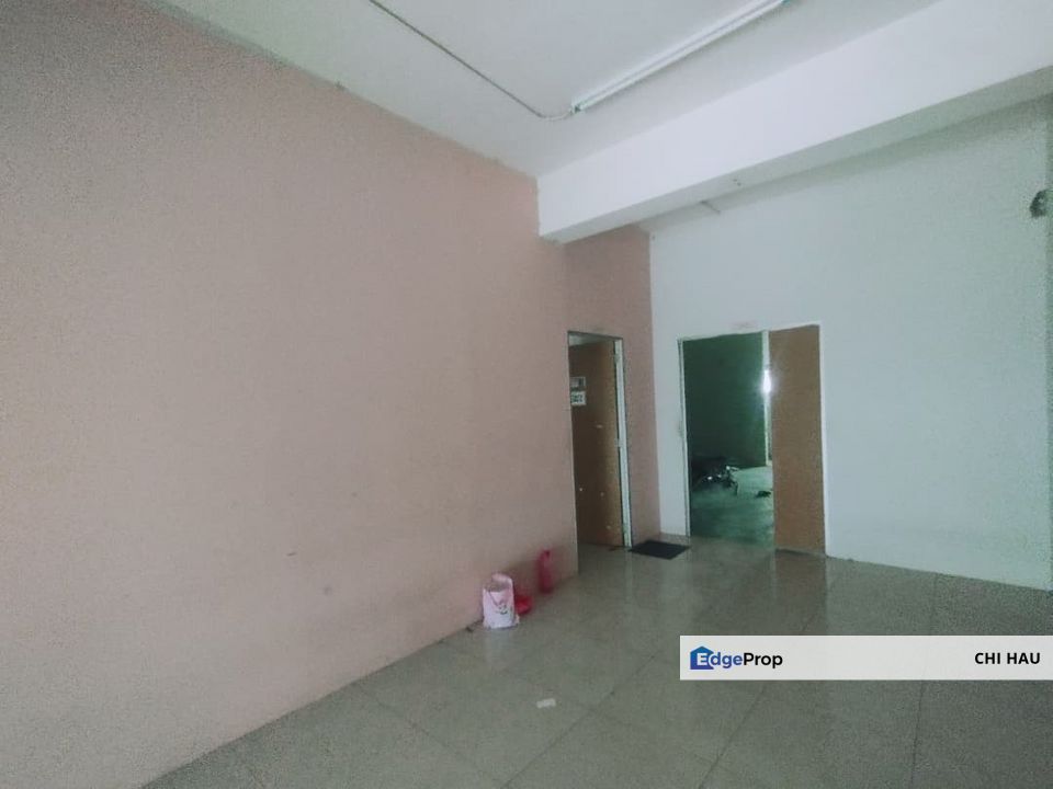 Ken Rimba Ground Floor shop lot facing open near JPJ Shah Alam section 16, Selangor, Klang