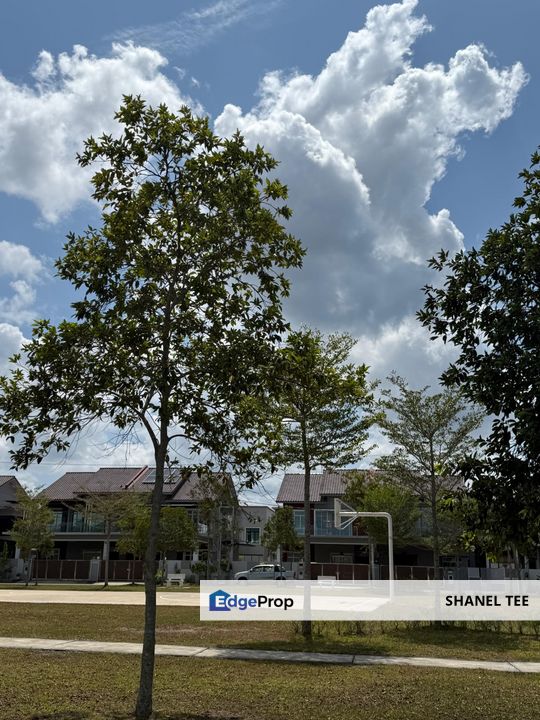 Taman Kluang Perdana Single Storey Semi D Cluster House For Rent, Johor, Kluang