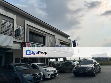 Shop For Sale Kota Warisan Sepang Facing Main Road Surrounded with Residences, Selangor, Sepang