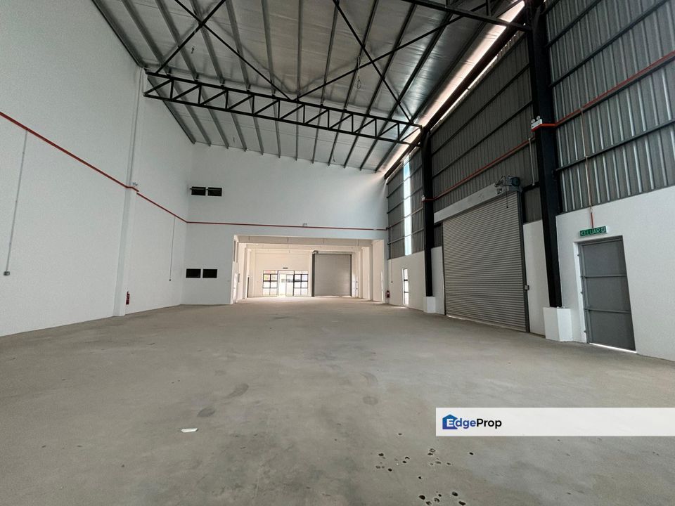 Land 10k sqft Semi D Factory For Rent 3 Minutes to KL Seremban Highway 6500sqft Built Up, Selangor, Bangi