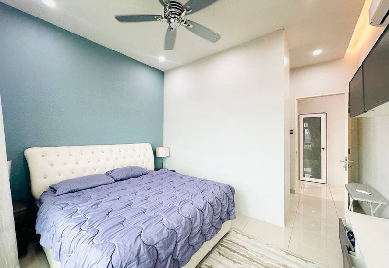 La Thea Residences @ 16 Sierra