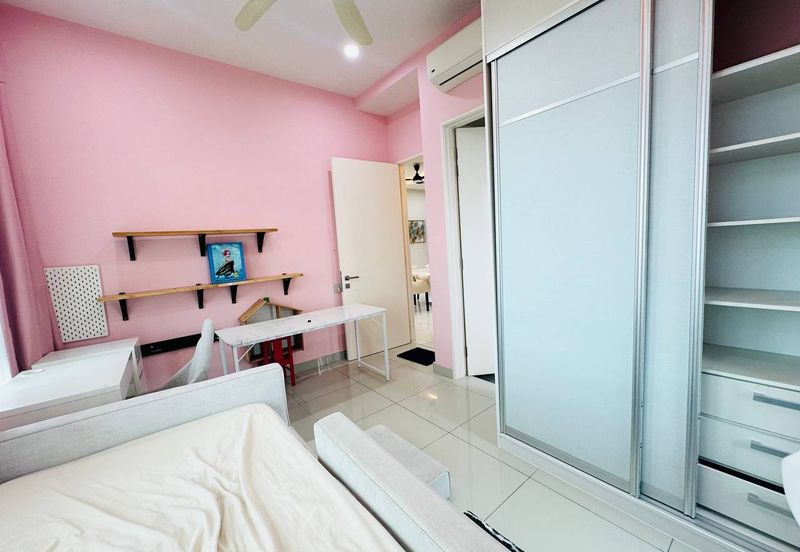 La Thea Residences @ 16 Sierra