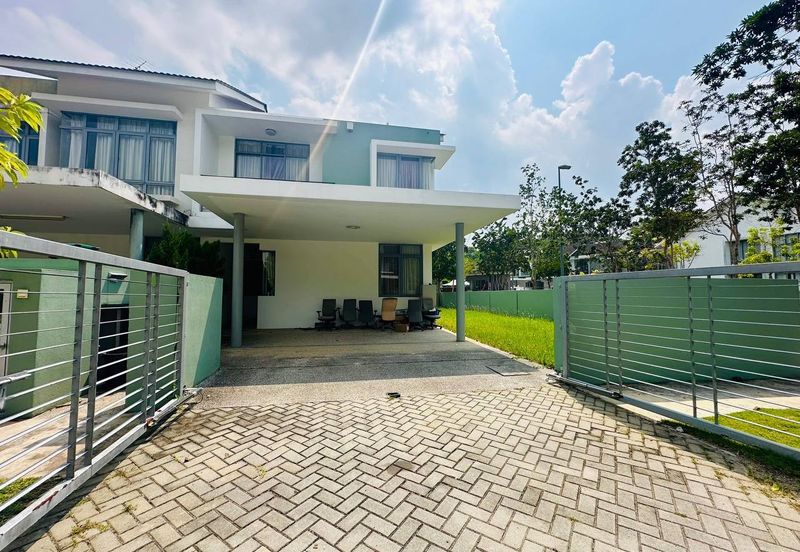 Perdana Lakeview West