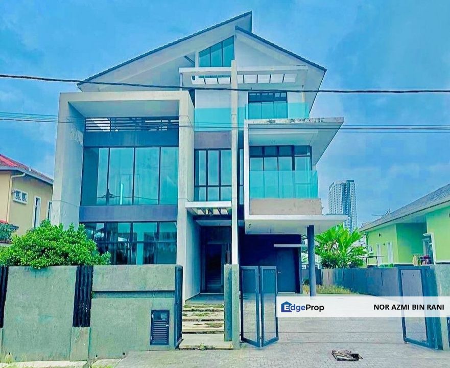 BANDAR BARU BANGI Taman Universiti Bangi New Modern Freehold 2½ Storey Bungalow for Sale , Selangor, Bangi