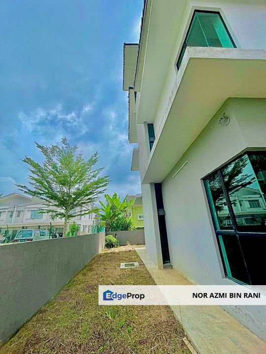 BANDAR BARU BANGI Taman Universiti Bangi New Modern Freehold 2½ Storey Bungalow for Sale , Selangor, Bangi