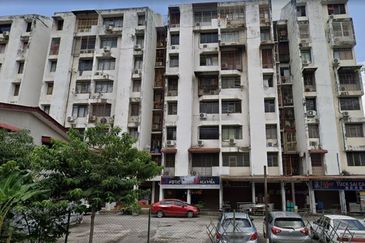 Ground Floor Shop-office for Sale/Rent @ Sri Pelangi