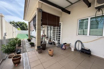 Taman Anggerik, Klebang Kecil – Single Storey Bungalow | Freehold | 6,446 sqft | 4R2B | RM1.08mil (Negotiable)