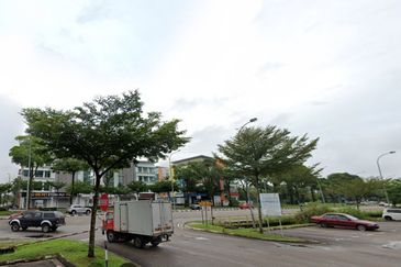 Oasis 2 @ Tropicana Danga Cove