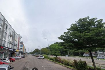 Oasis 2 @ Tropicana Danga Cove