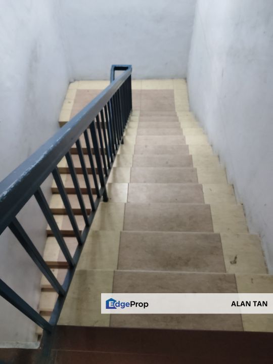 BANGI 2 adjoining terrace factories for SALE, Selangor, Bangi