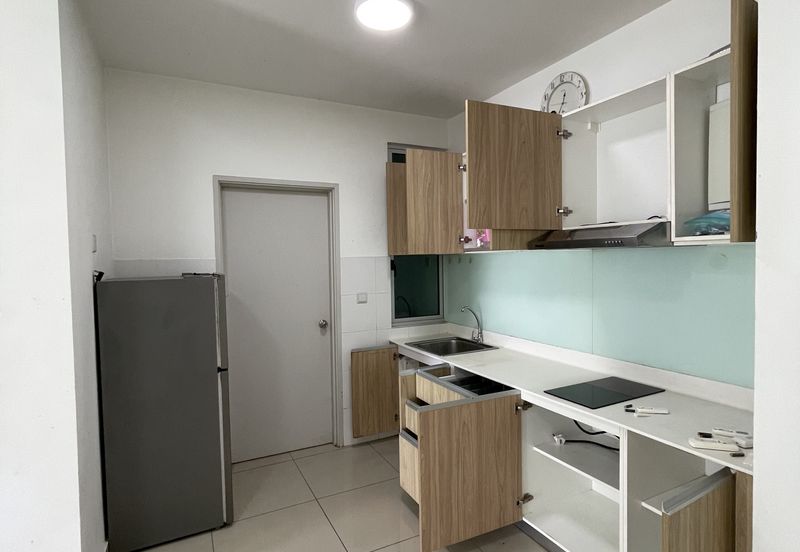 Meridin Bayvue Apartment