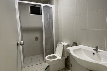 Meridin Bayvue Apartment