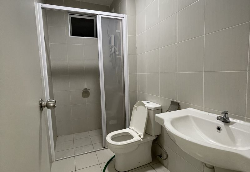 Meridin Bayvue Apartment