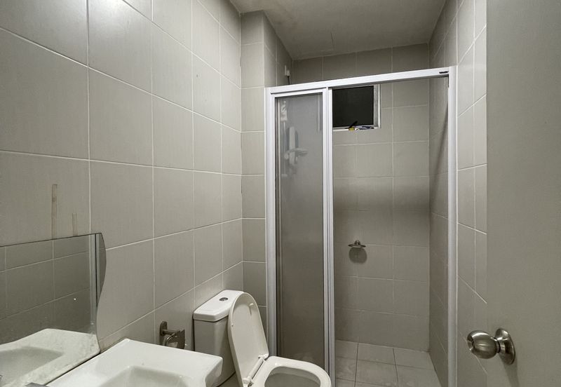 Meridin Bayvue Apartment