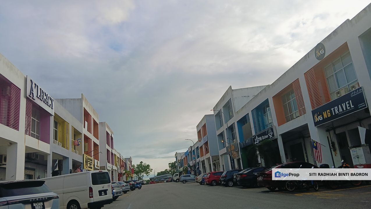 fully furnished hostel shoplot IM7 INDERA MAHKOTA KUANTAN FOR RENT, Pahang, Kuantan