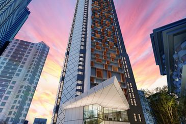 Hanaz Suites by EXSIM