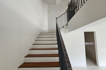 Alstonia Hilltop Homes