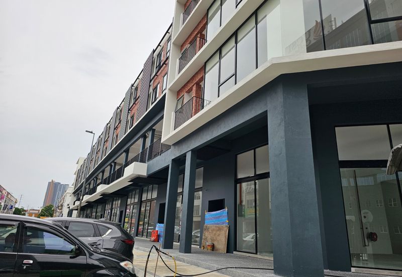 UC Square taman connaught cheras KL beside UCSI univercity